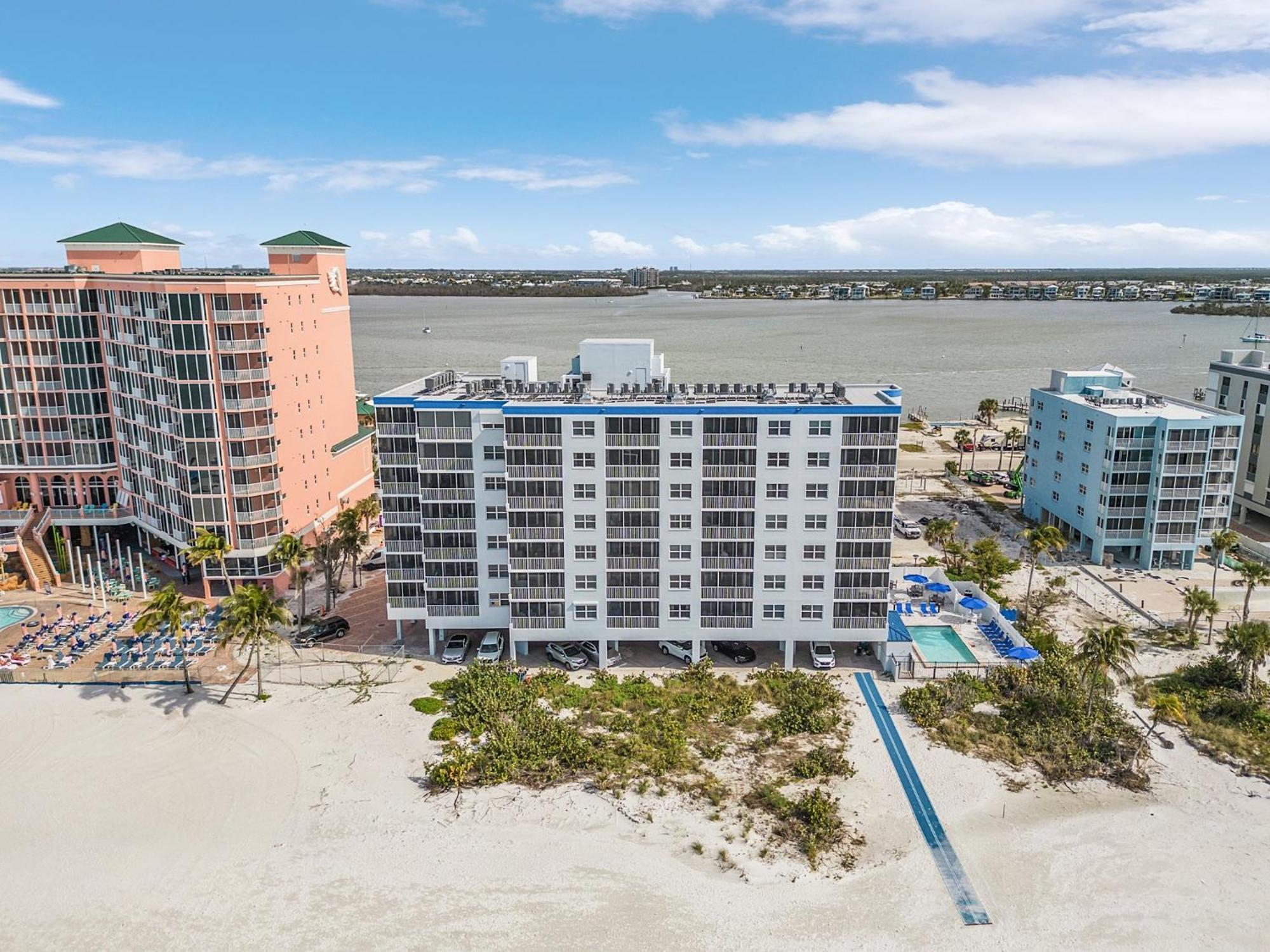 Fantastic Gulf Front Condo On The North End Of The Island - Beach Villas # 504 Condo Fort Myers Beach Luaran gambar