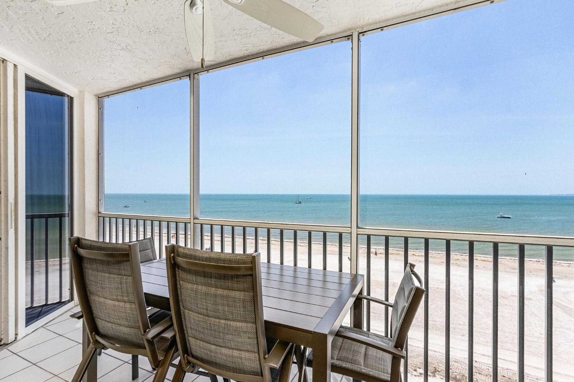 Fantastic Gulf Front Condo On The North End Of The Island - Beach Villas # 504 Condo Fort Myers Beach Luaran gambar